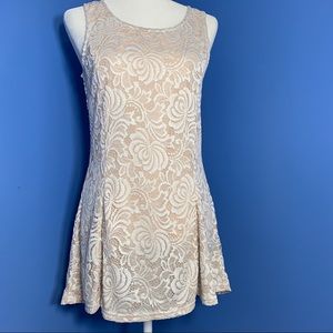 Kathleen Kirkwood Lace overlay Swing Cami tank top tan ivory medium M